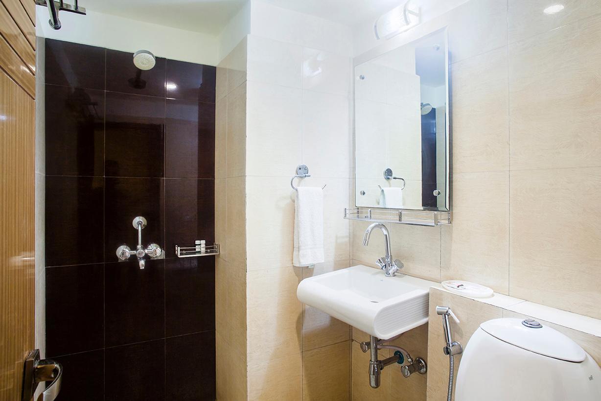 Hotel Poonam Plaza Agra  Exterior photo